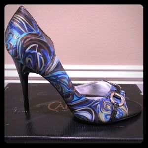Carlos Santana print stilettos size 9.5